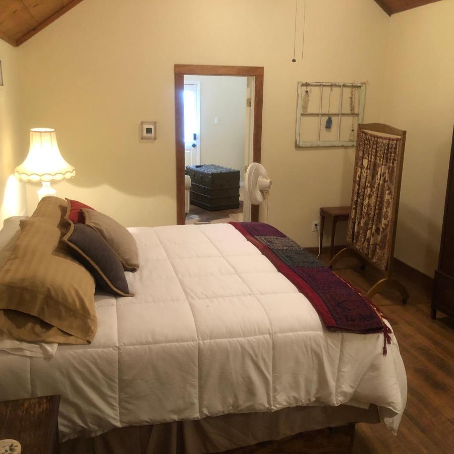 Bed and Breakfast Dry Creek Фредериксберг Экстерьер фото